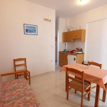 Irini Apartments Platanias  Room photo