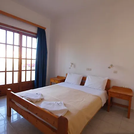 Irini Apartments Platanias  Room photo
