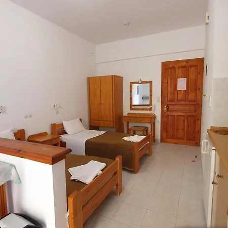 Irini Apartments Platanias  Room photo